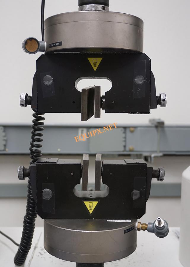 Used Instron 2712-017 5kN (1124lbf)  pair pneumatic side action grips with jaw faces