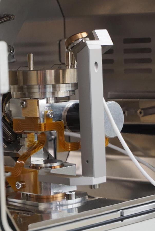 Refurbished 2024 Leica EM ACE 600 dual e-Beam sources with Meissner trap (Cryo pump) and motorized stage