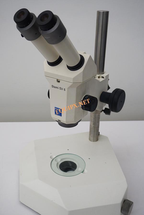 Used Zeiss SV6 Binocular stereozoom with transmitted light base