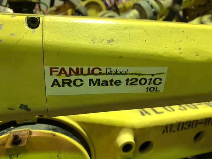 Used FANUC ARCMATE 120iC/10L 6 AXIS CNC MIG WELDING ROBOT WITH R30iA CONTROLLER