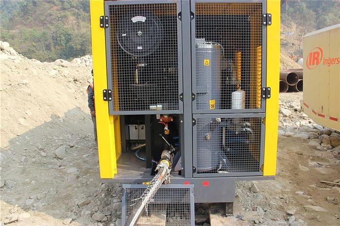 Used 1999 Foremost Barber DR40 Drill Rig