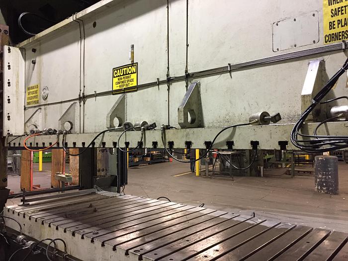 Used 600 TON BROWN BOGGS SS PRESS