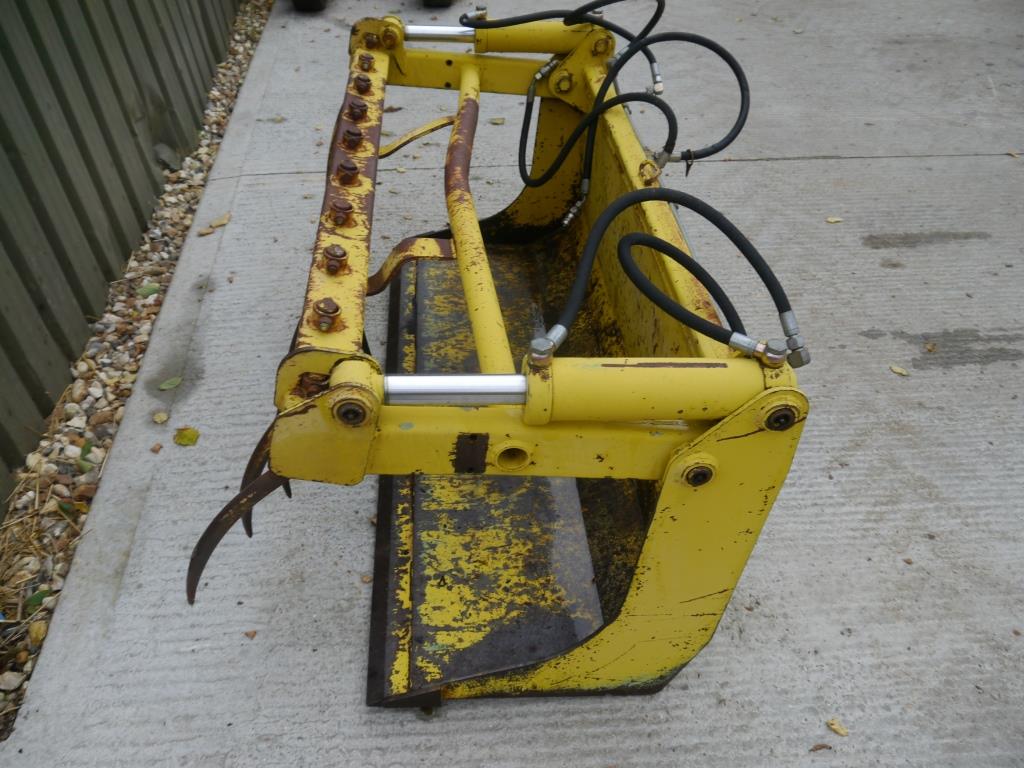 Used Stoll Muck Grab