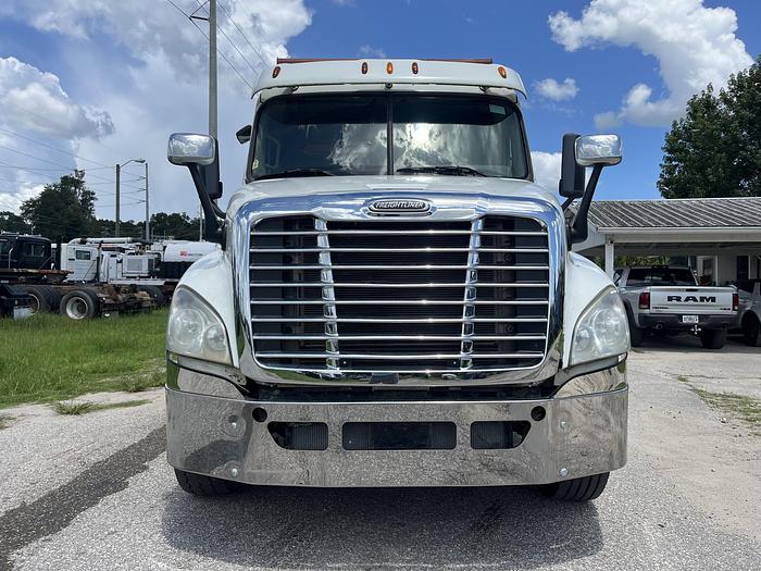 Used 2013 Freightliner Cascadia 125 Tri-Axle Dump Truck