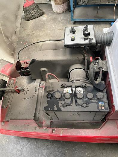 Usato SPAZZATRICE EUREKA KOBRA