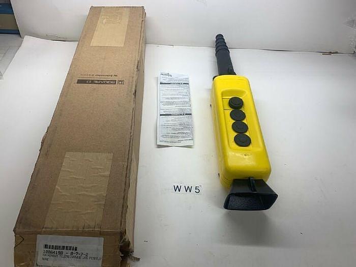 New SCHNEIDER ELECTRIC Jog Pendant Hoist Crane Pendant Part XAC-A04H7 Warranty