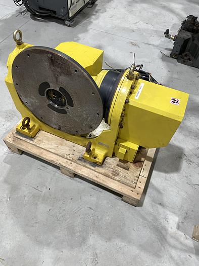Used FANUC 2 AXIS SERVO POSITIONER TYPE A05B-1220-J201 WITH 19 3/4" TOP MOUNTING PLATE