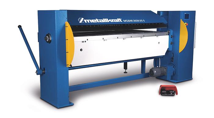 Schwenkbiegemaschine Teilmotorisch