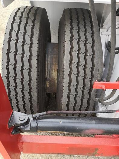 Usato CATERPILLAR   V25O