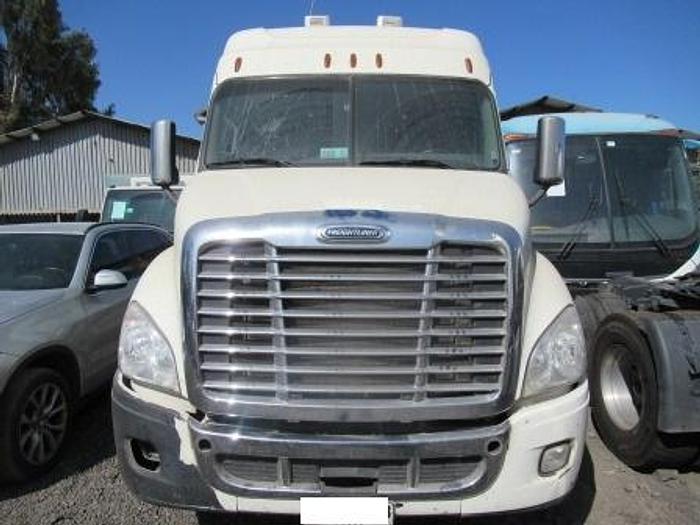 2017 FREIGHTLINER M2 106 EPA04