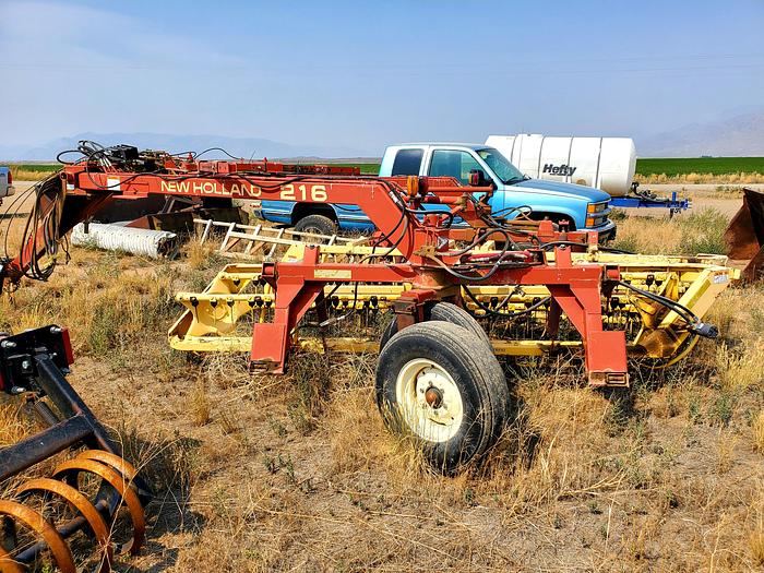 Used 2006 New Holland 216 Rake
