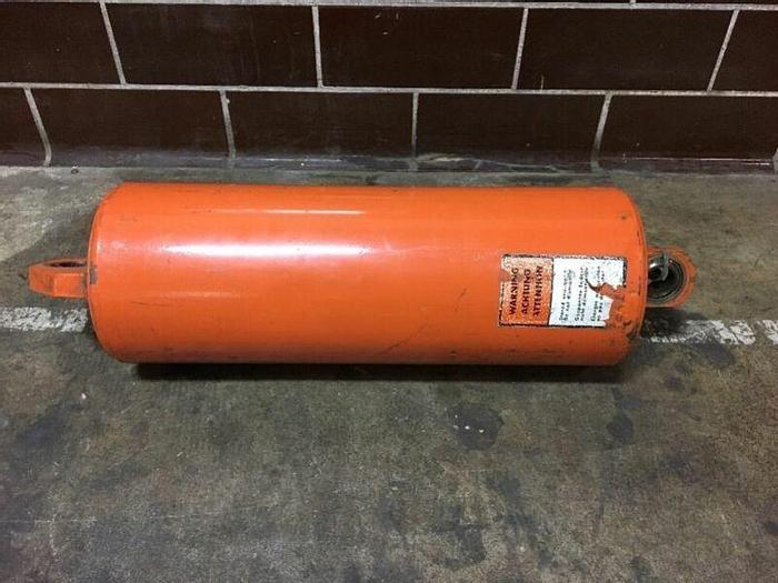 Used ABB IRB 6400R Robotics Industrial Lift Cylinder 3HAB5970-001AR