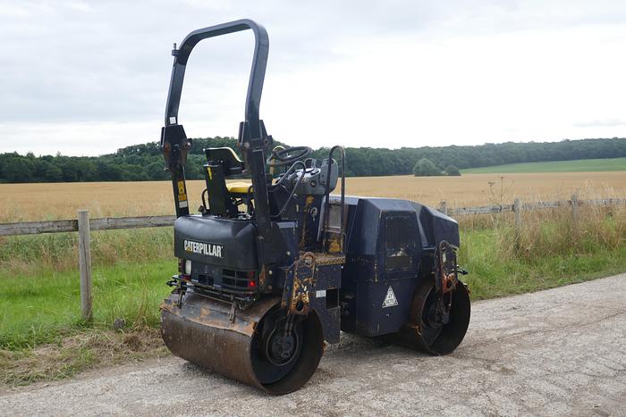Used 2011 CAT CB24