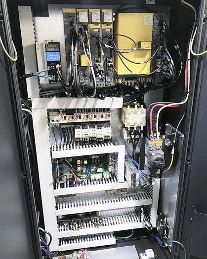 Used 2015 DOOSAN  LYNX 220LSYC & LNS BARFEEDER