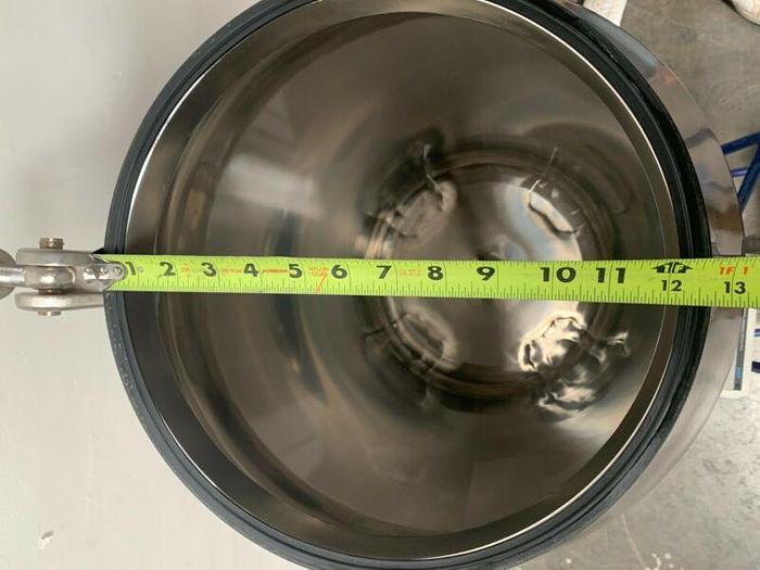 Used Paul Mueller 100 Liter Stainless Steel Bioreactor w/ Mixer