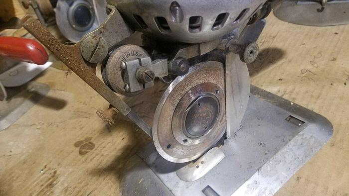 Used Eastman Class 355 Lighting Cloth Knife Cutter Fabric Leather Cutting Machine