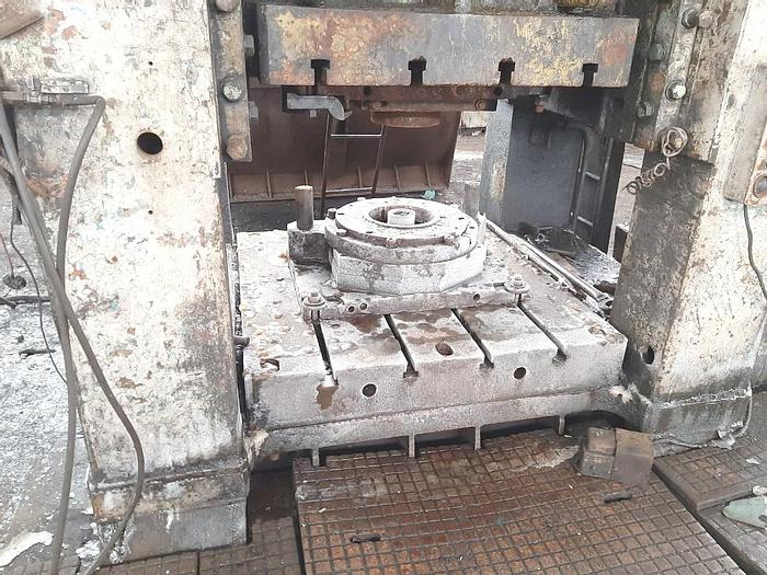 Used Press Trimming K9540