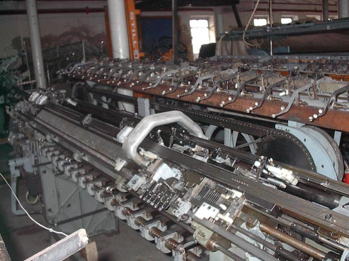 Gebraucht Flachstrickmaschine UNIVERSAL MC1 E10/183 cm