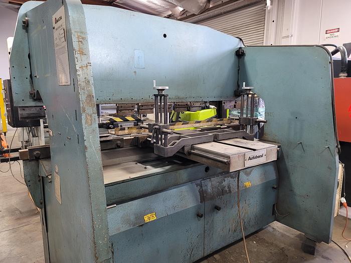 Used 1980 88 Ton Amada RG80 CNC Press Brake