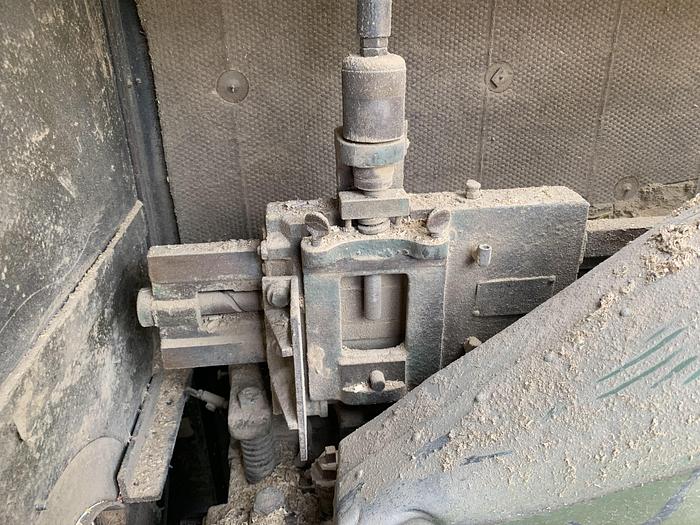 Used BUSS 44, 36" x 8" PLANER WITH HELICAL HEAD
