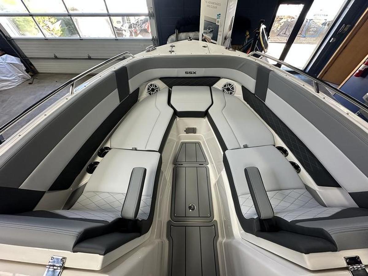 2025 Chaparral 2870 SSX