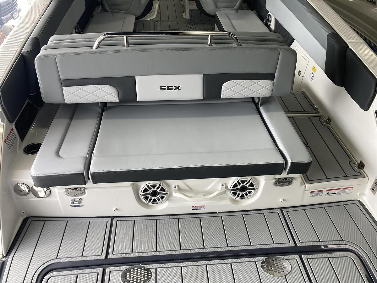 2026 Chaparral SSX 8