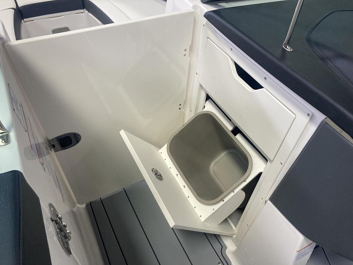 2025 Chaparral 307 SSX