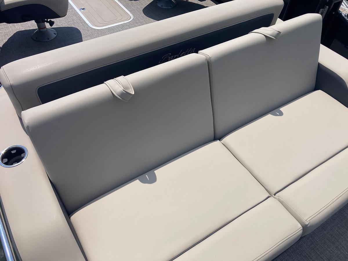 Barletta Boats Cabrio 22UC
