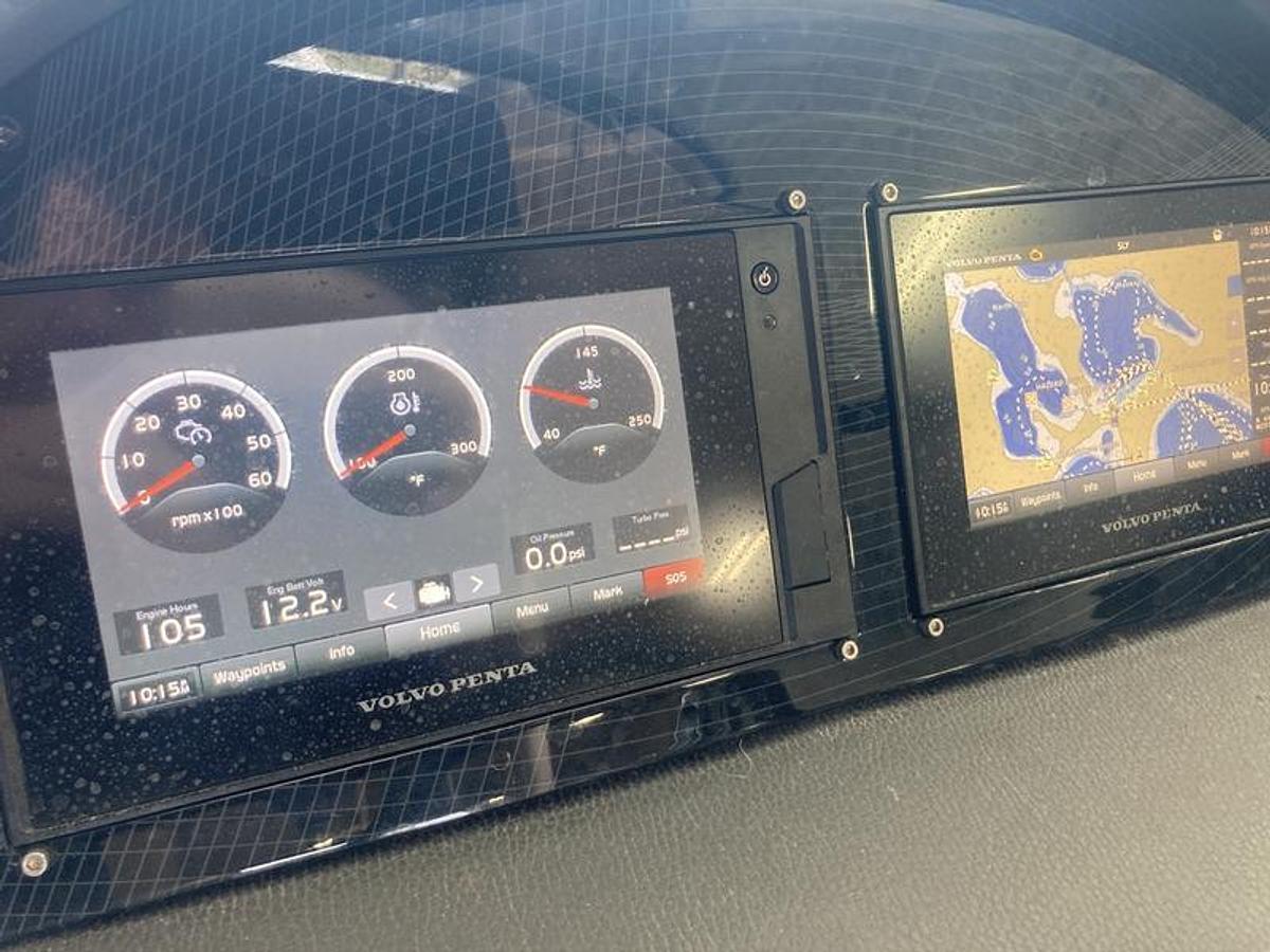 Used 2020 Regal 2800