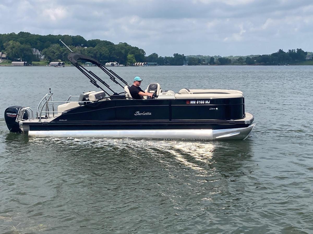 Barletta Boats Cabrio 22UC