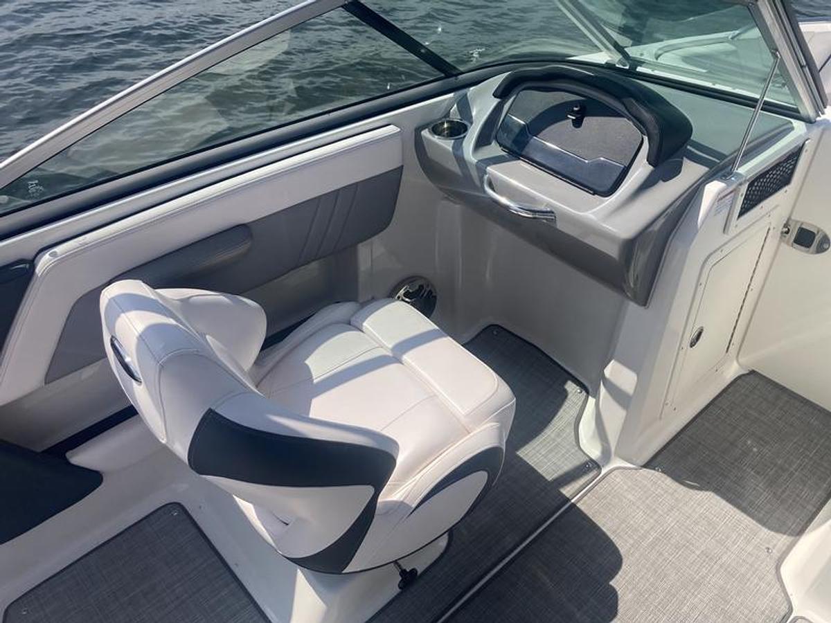 Used 2020 Chaparral 21 Surf