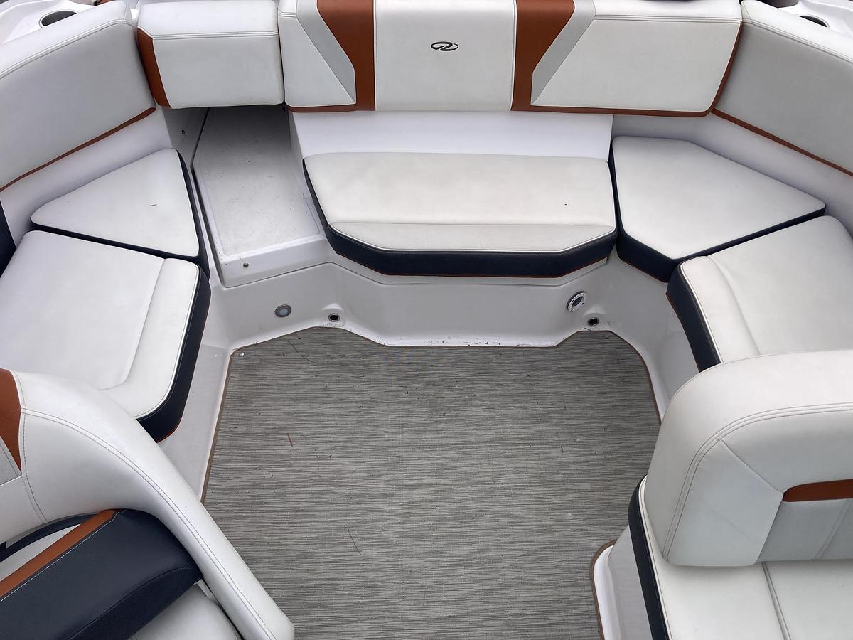 Used 2017 Regal 2000 ESX