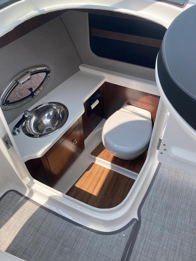 Used 2020 Chaparral 297 Surf