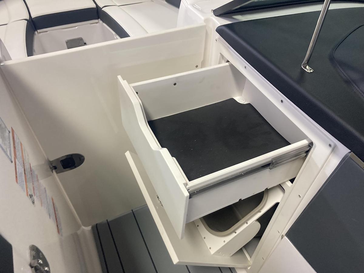 2025 Chaparral 307 SSX