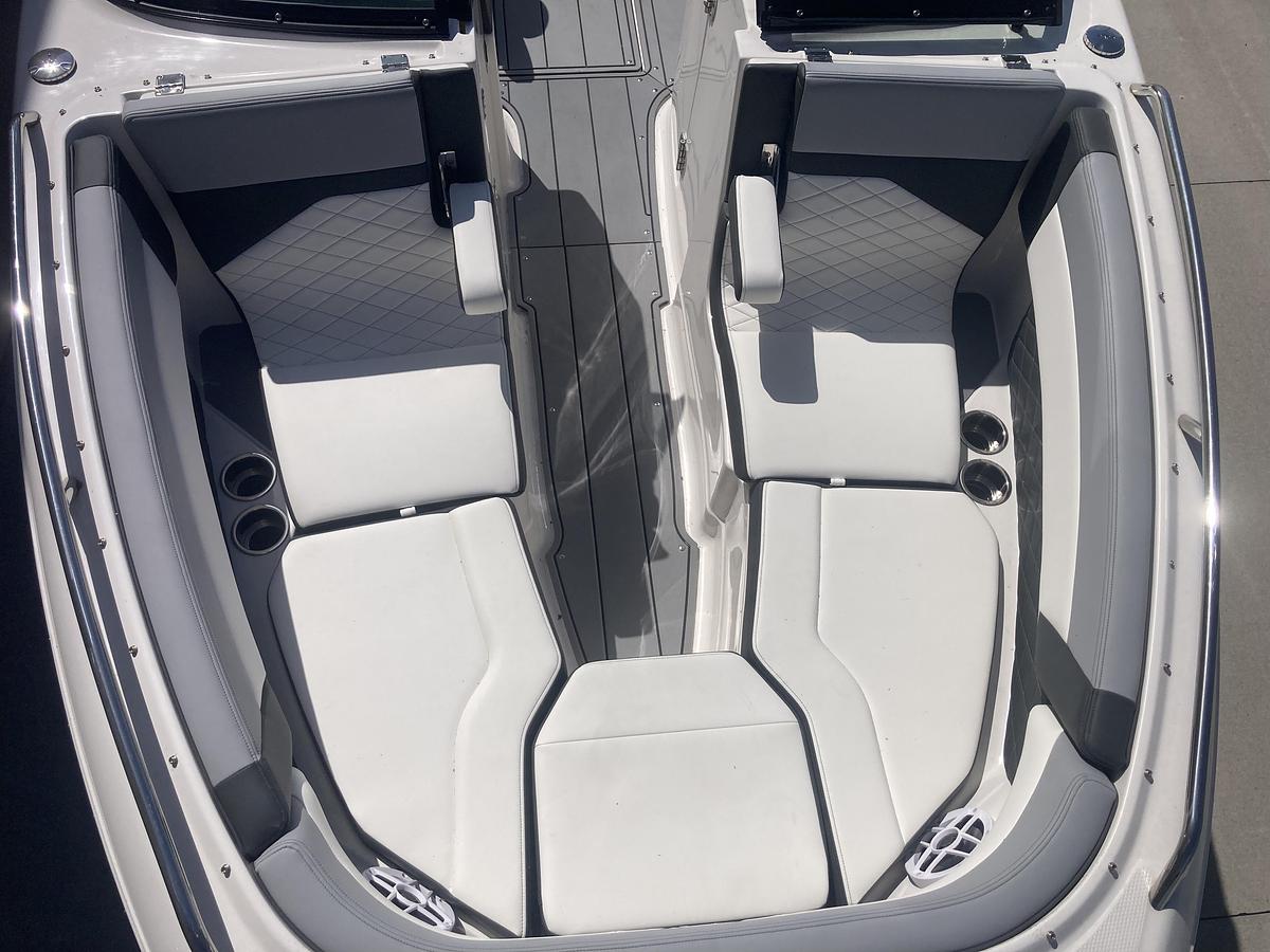 Used 2024 Chaparral 267 SSX