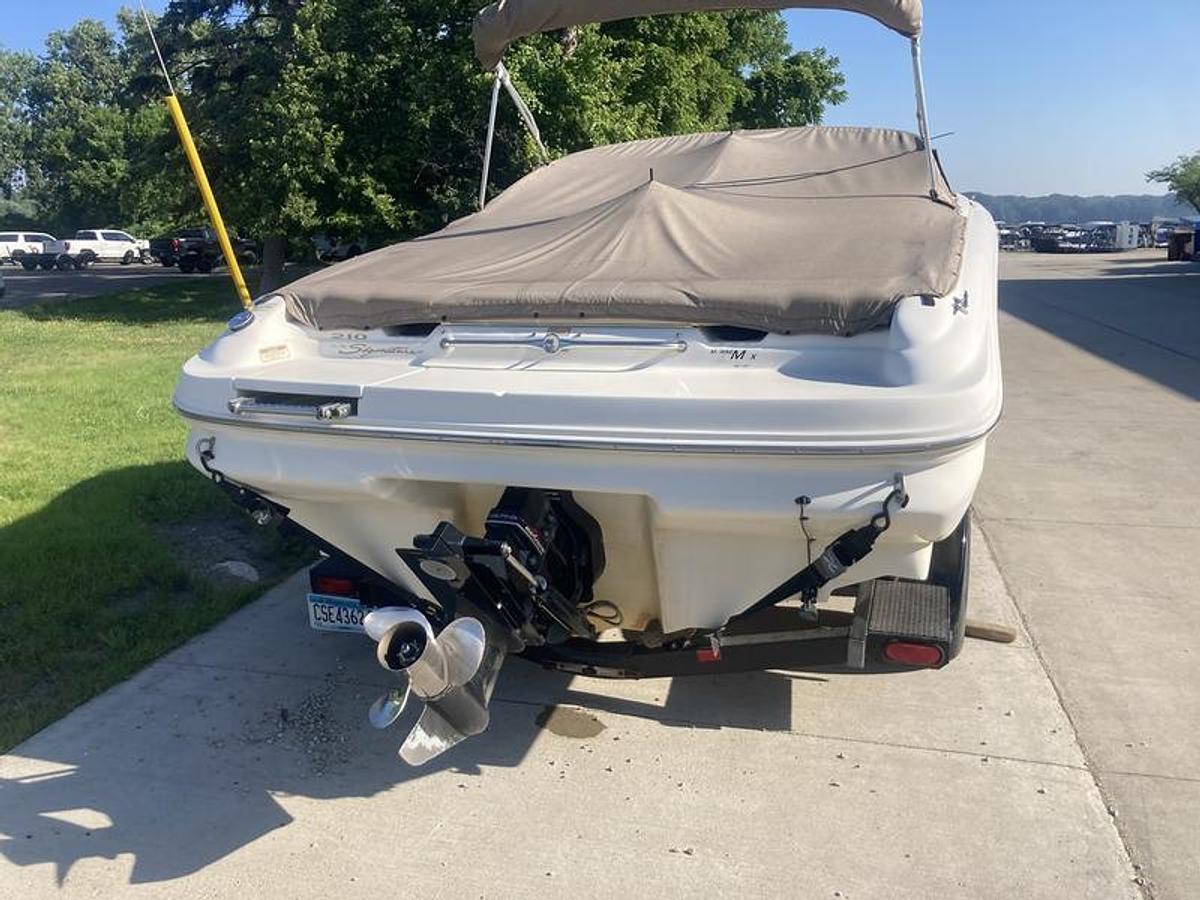 Used 1999 Sea Ray 210 Bowrider