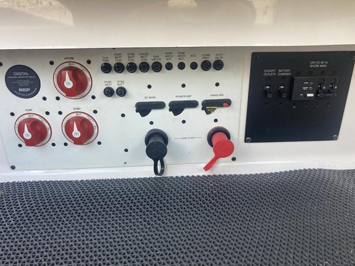 Used 2017 Chaparral 307 SSX