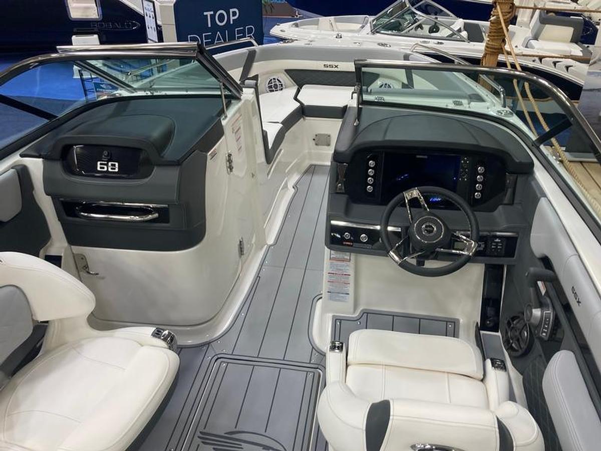 2025 Chaparral 267 SSX