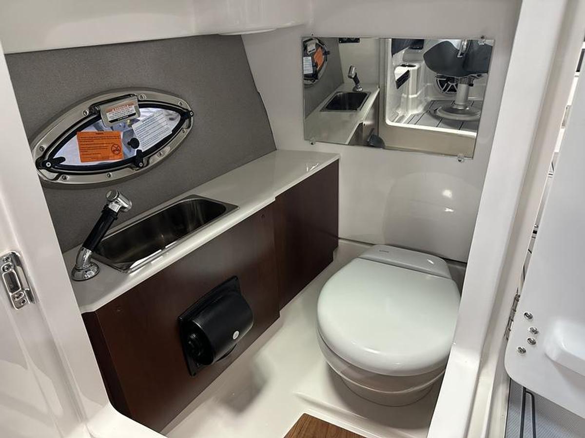 2025 Chaparral 2870 SSX