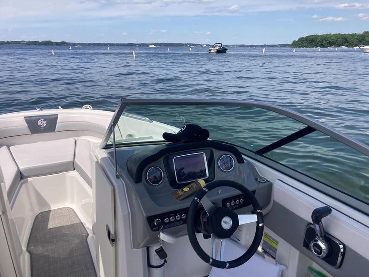 Used 2020 Chaparral 21 Surf