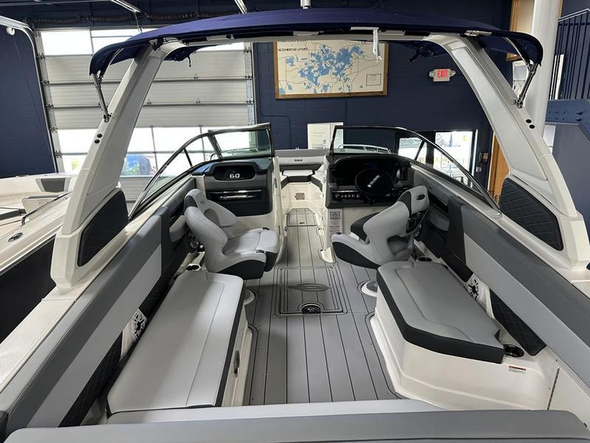 2025 Chaparral 2870 SSX