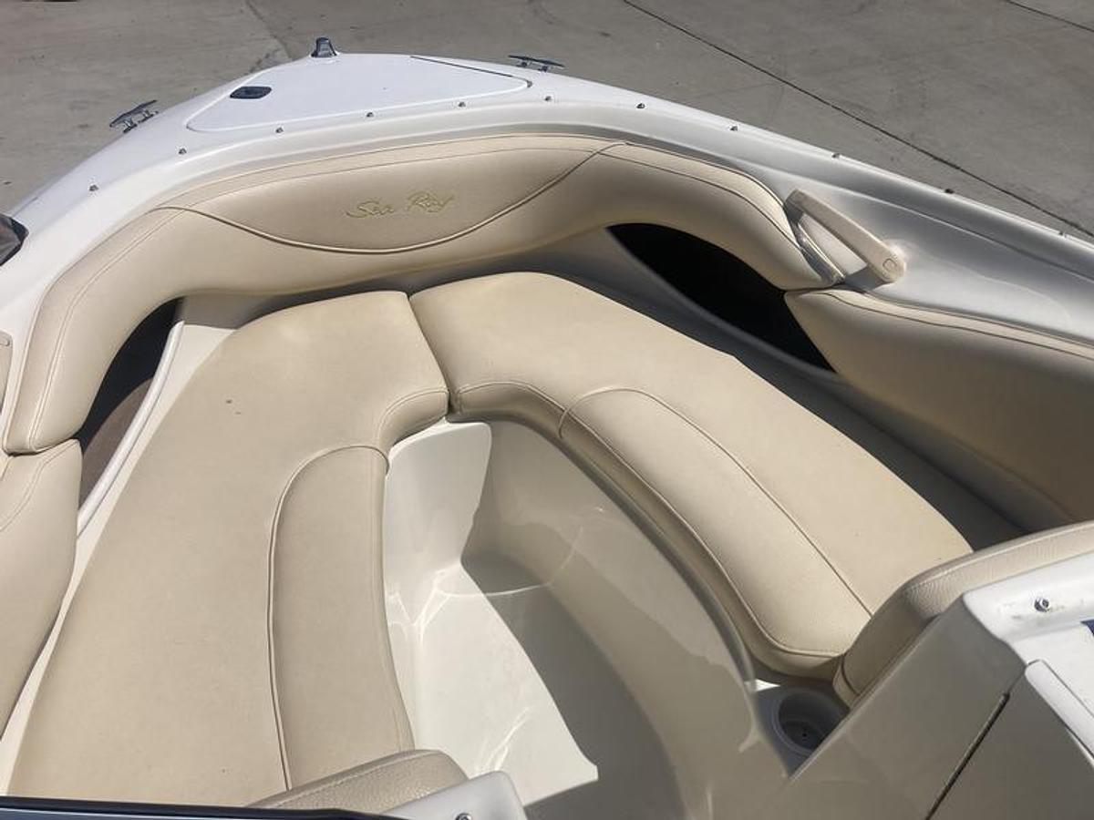Used 1999 Sea Ray 210 Bowrider