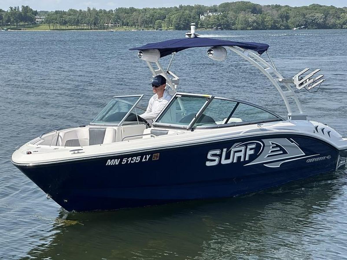 Used 2020 Chaparral 21 Surf