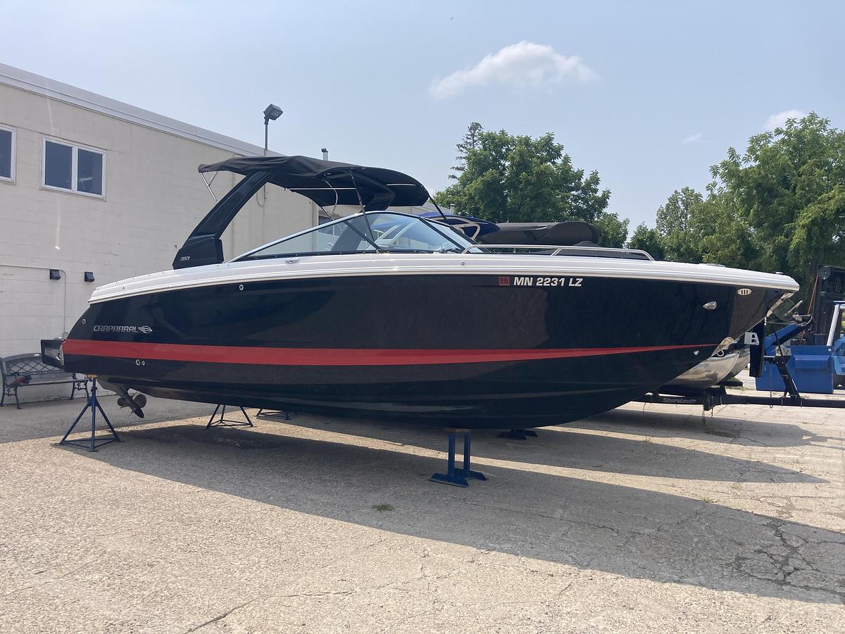 Used 2020 Chaparral 297 Surf