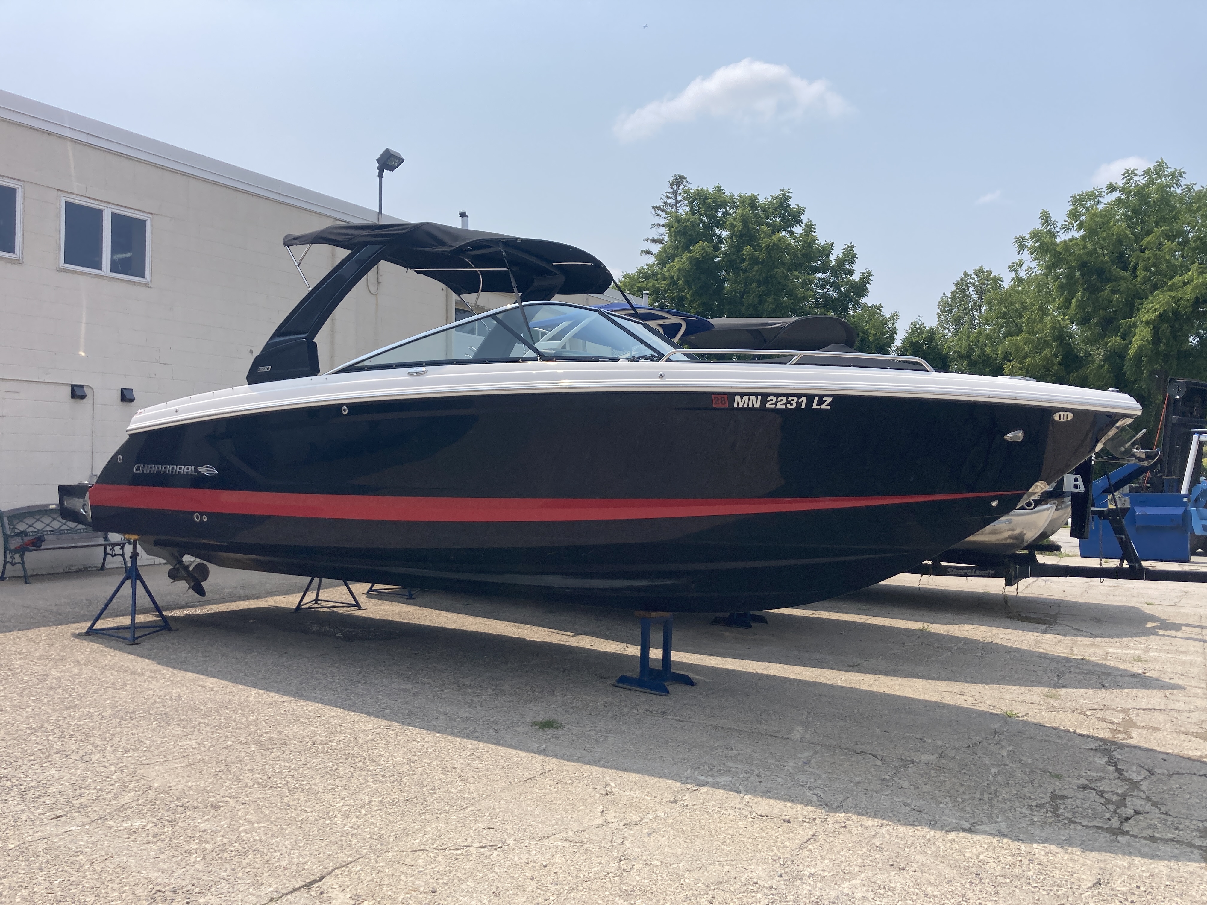 Used 2020 Chaparral 297 Surf
