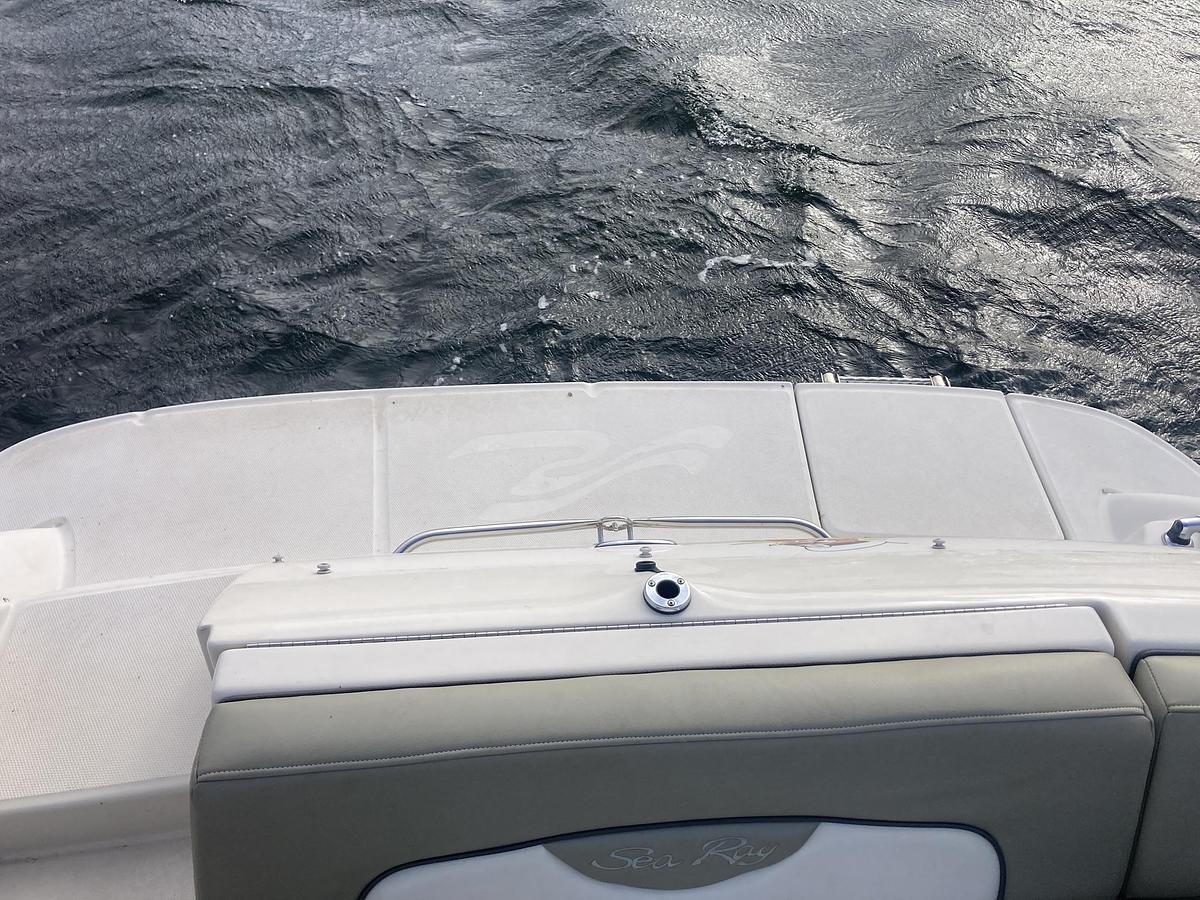 Used 2006 Sea Ray 270 Sundeck