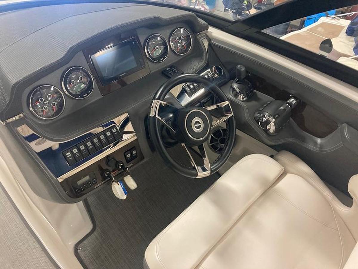 Used 2017 Chaparral 307 SSX