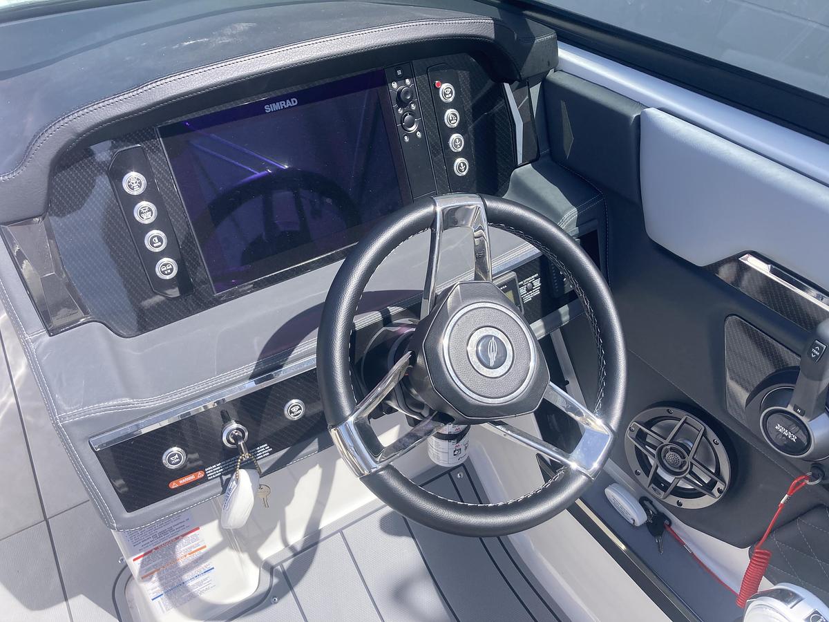 Used 2024 Chaparral 267 SSX