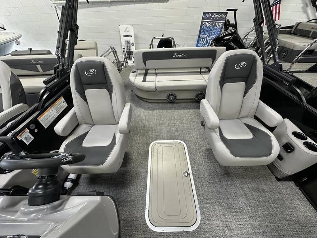 2025 Barletta Boats A22UC