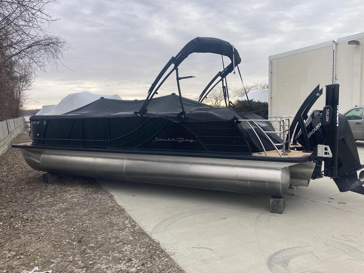 Used 2019 Southbay Pontoons 525SB2 3.0